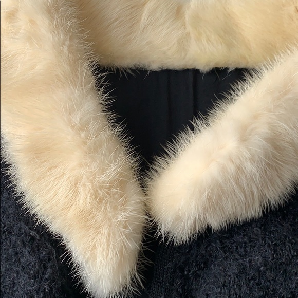 Vintage wool and platinum mink sweater - Picture 2 of 8